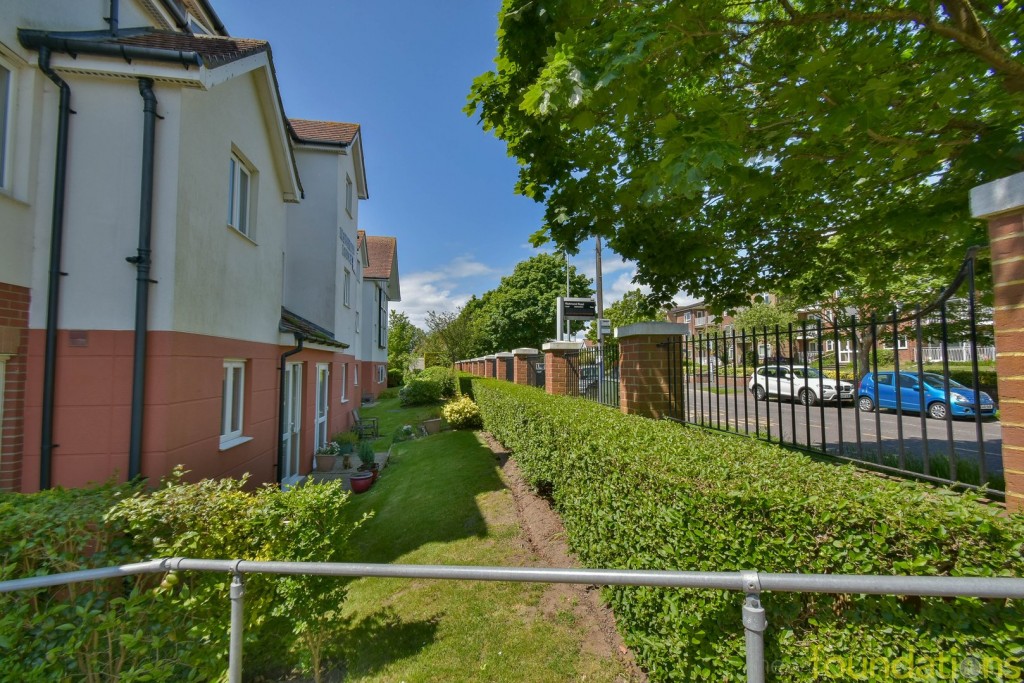 Images for Cooden Drive, Bexhill-on-Sea, East Sussex EAID:3719479022 BID:13173601