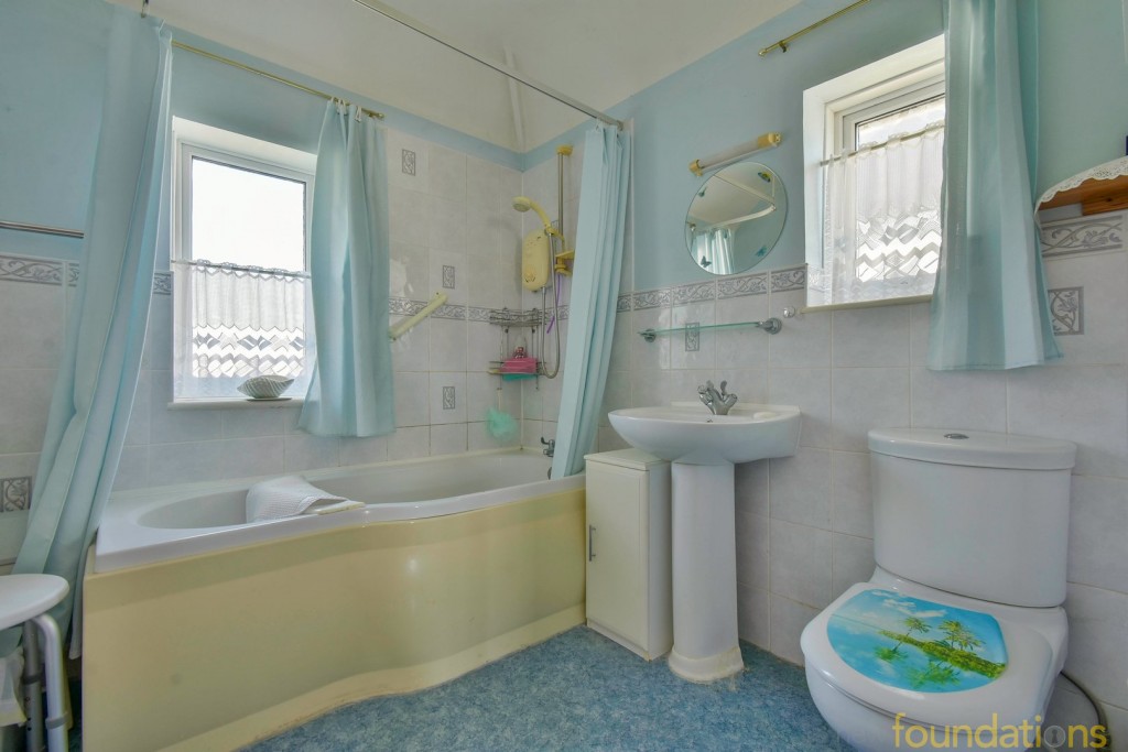 Images for St James Avenue, Bexhill-on-Sea, East Sussex EAID:3719479022 BID:13173601