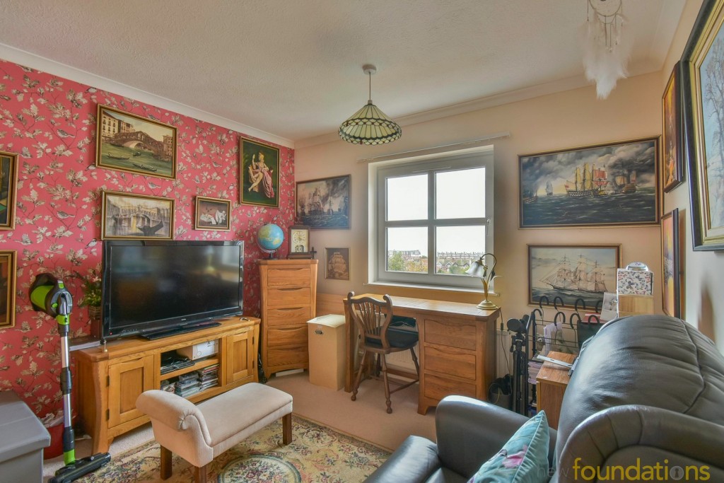 Images for Rotherfield Avenue, Bexhill-on-Sea, East Sussex EAID:3719479022 BID:13173601